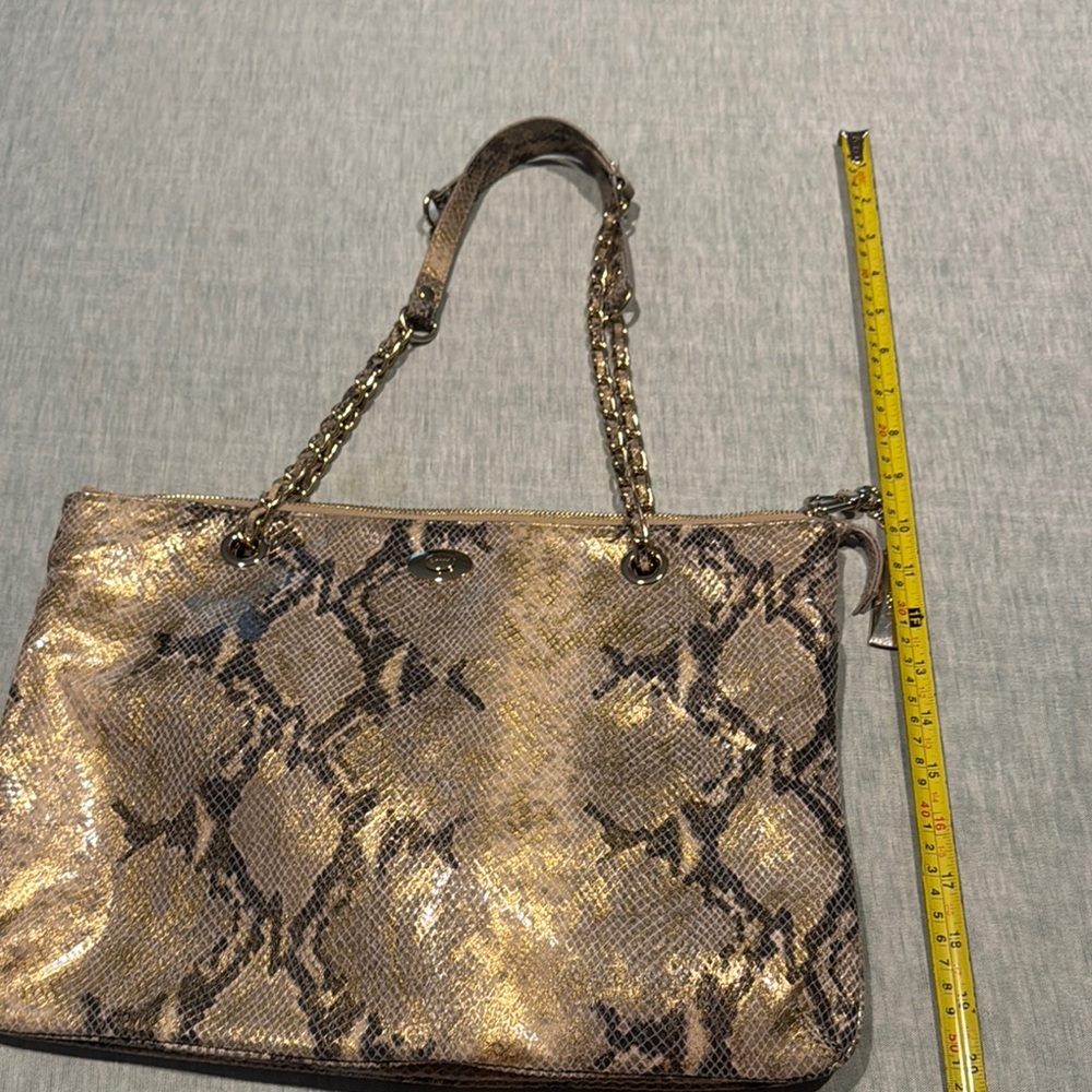DKNY Elegant Gold and Black Genuine Leather Snakeskin Women’s Bag - Picture 13 of 16